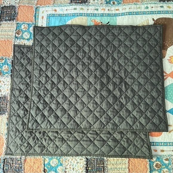 Grey Standard Quilted Pillow shams (Set of 2) - Picture 7 of 9